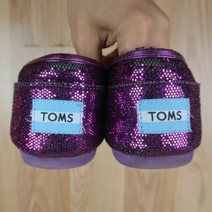 Glitter Purple Classic Tom's (BARELY WORN!)
